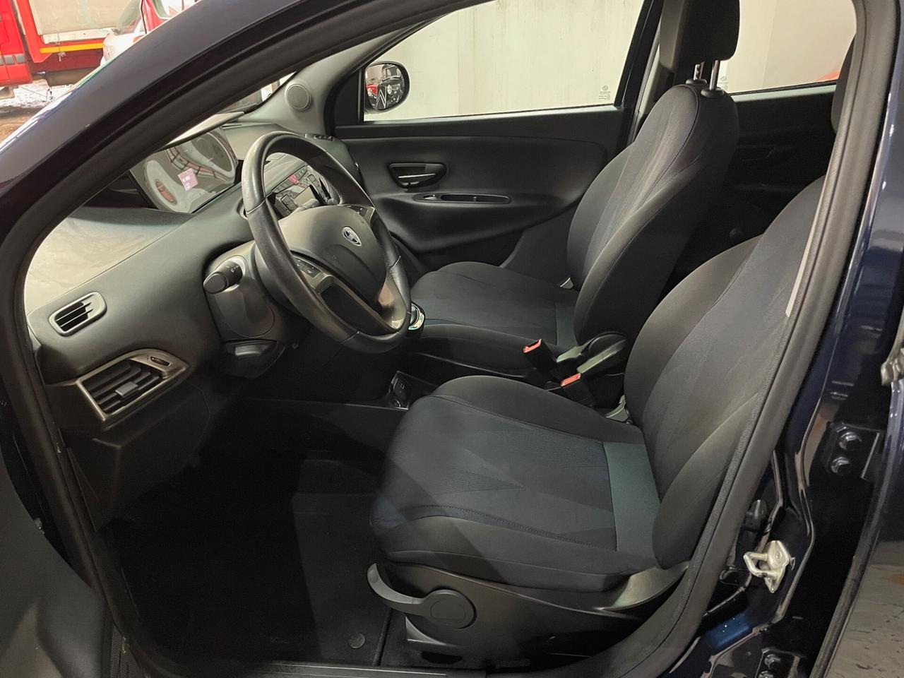 Lancia Ypsilon 1.2 69 CV 5 porte S&S Gold 40.000KM!!!