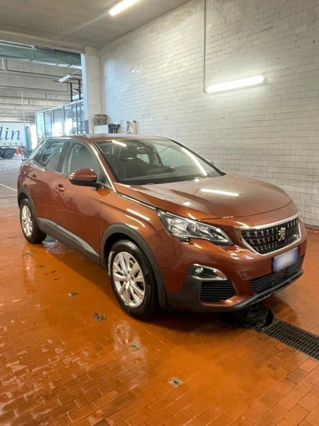 PEUGEOT 3008 BlueHDi 130 S&S EAT8 Business