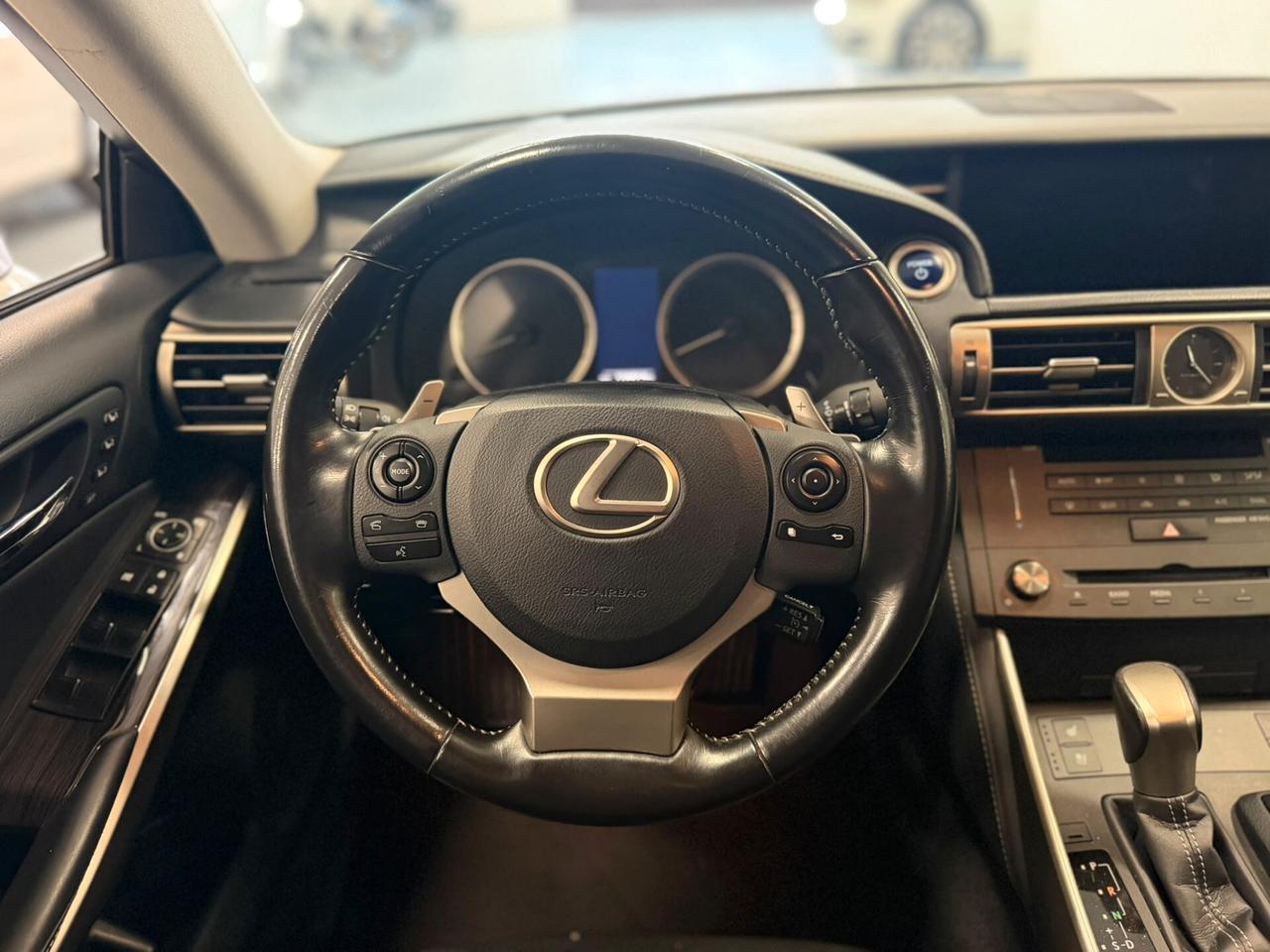 Lexus IS Hybrid FSport