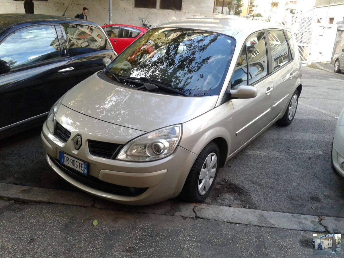 RENAULT - Scénic - 1.5 dCi/105CV SS PlayStat.Port.