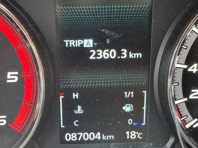 MITSUBISHI L200 2.3 D DOUBLE CAB 4x4 EASY SELECT INVITE CONNECT