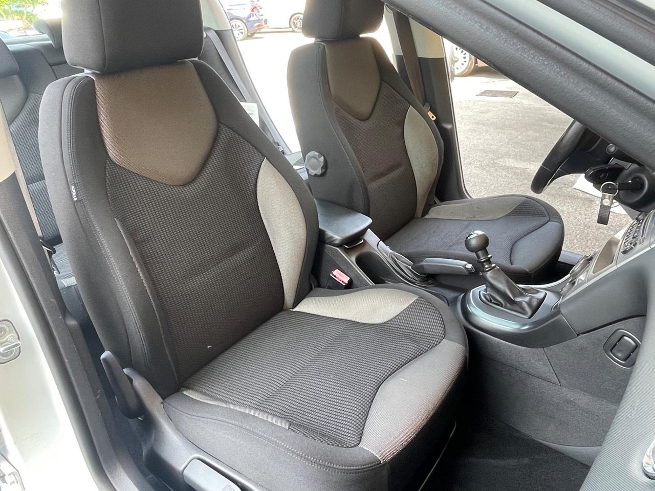 Peugeot 308 1.6 HDi 110CV 5p. Tecno