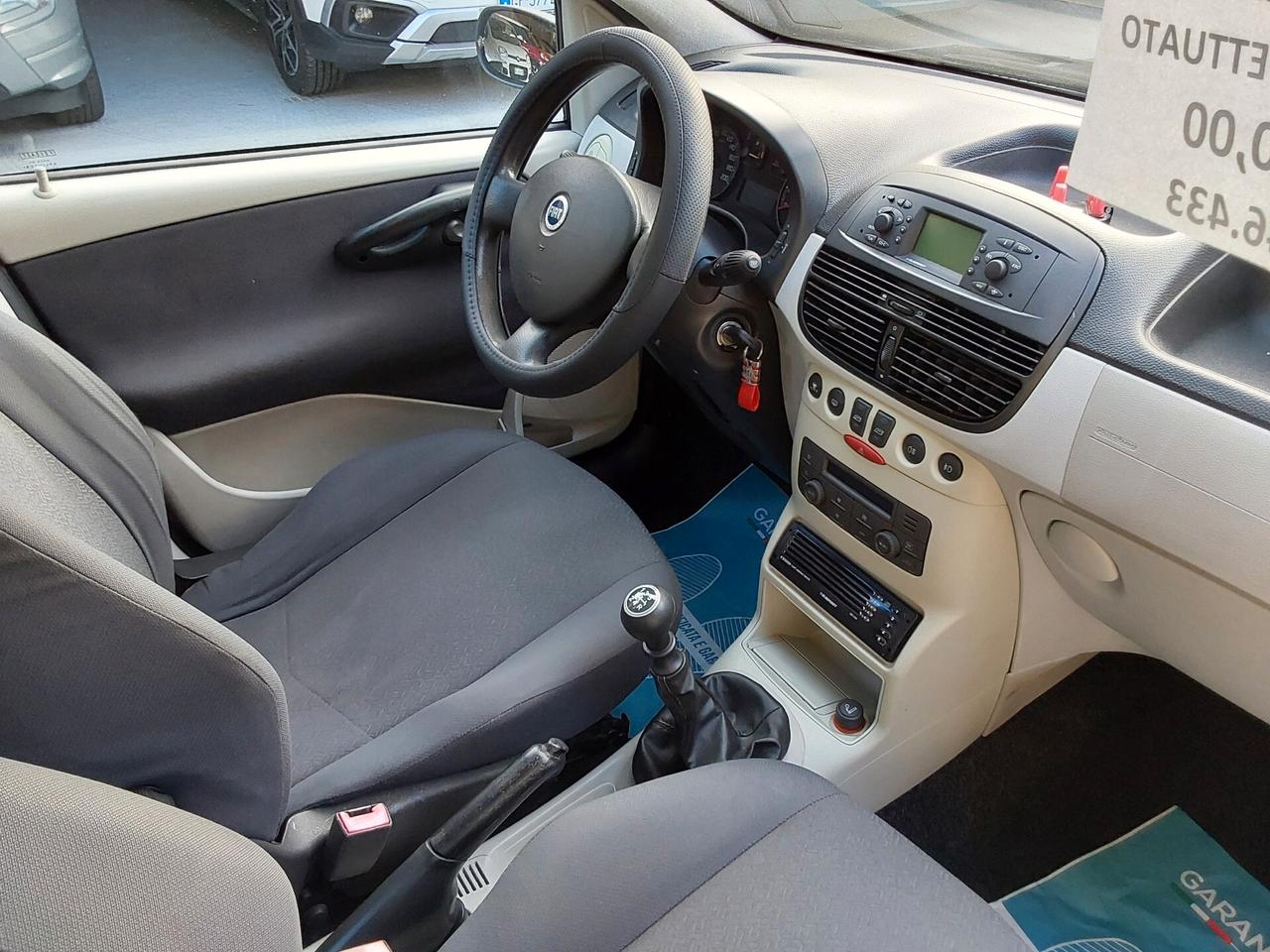 Fiat Punto 1.2 5 Porte Dynamic