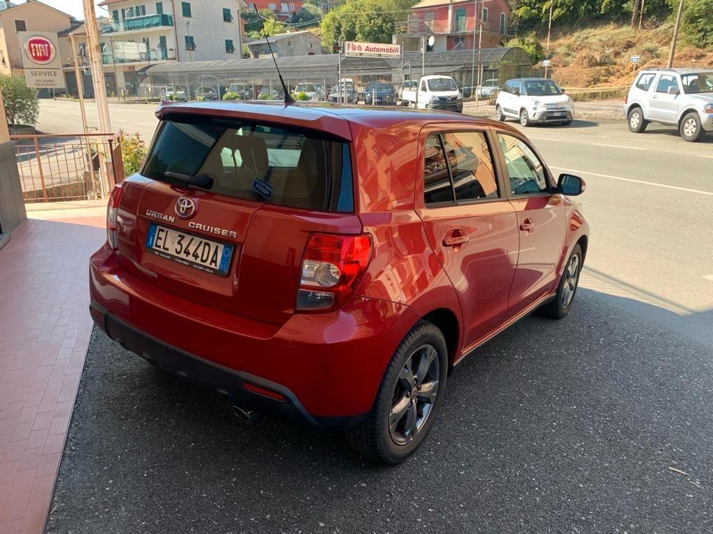 Toyota Urban Cruiser AWD 2012