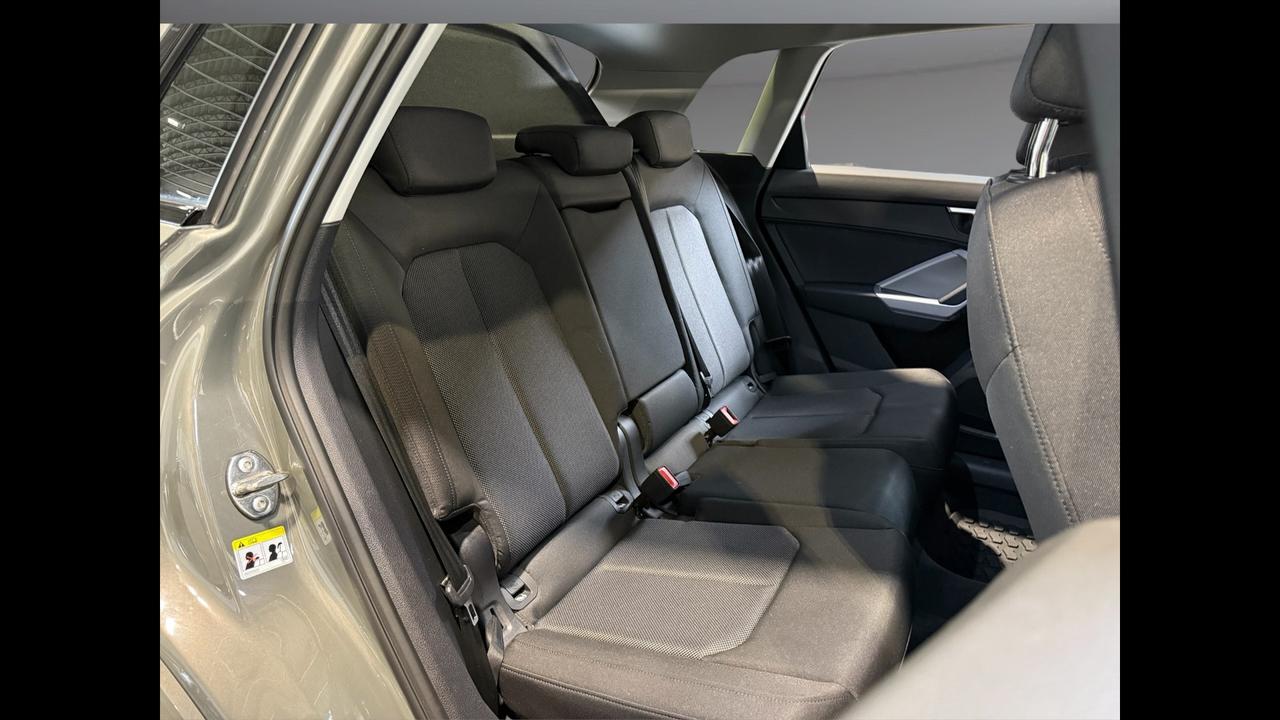 AUDI Q3 II 2018 - Q3 35 2.0 tdi Business Advanced s-tronic