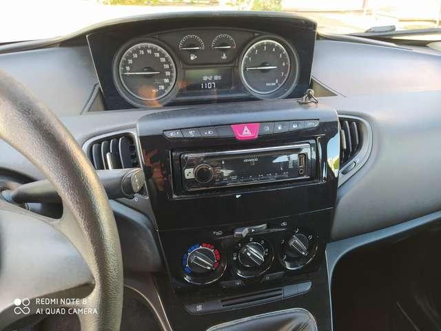 Lancia Ypsilon Ypsilon III 1.2 Silver ecochic Gpl 69cv