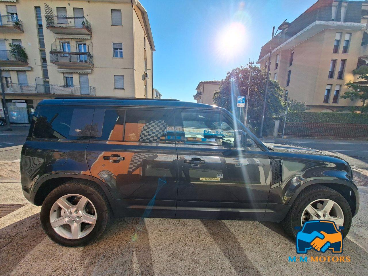 Land Rover Defender 110 3.0d i6 mhev SE awd 7p.ti