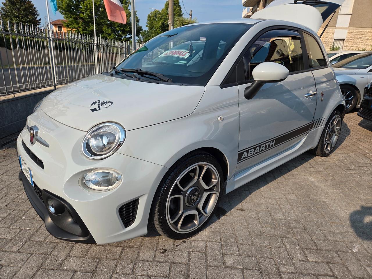 Abarth 595 1.4 Turbo T-Jet 145 CV