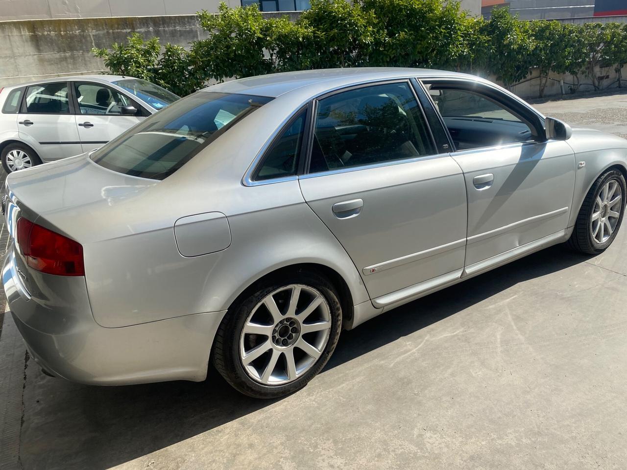 Audi A4 2.0 TDI F.AP. S LINE