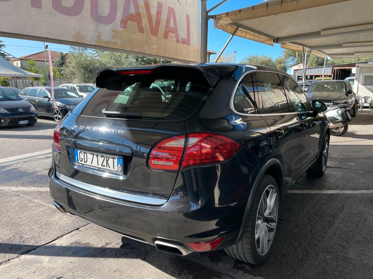 Porsche Cayenne 3.0 Diesel motore nuovo