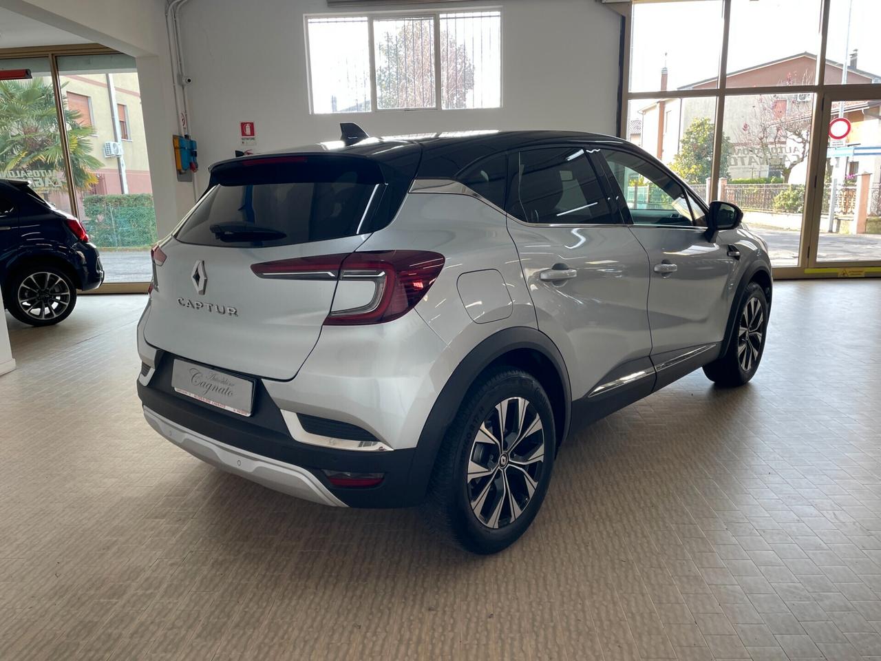Renault Captur TCe 90 CV Techno Neopatentati 2024