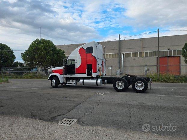 Trattore stradale freightliner