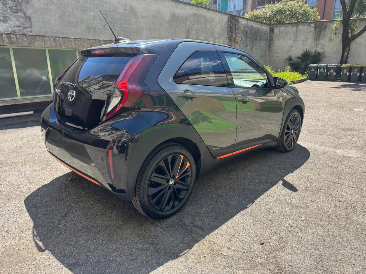 Toyota Aygo X 1.0 VVT-i 72 CV 5 porte Limited S-CVT Permuto