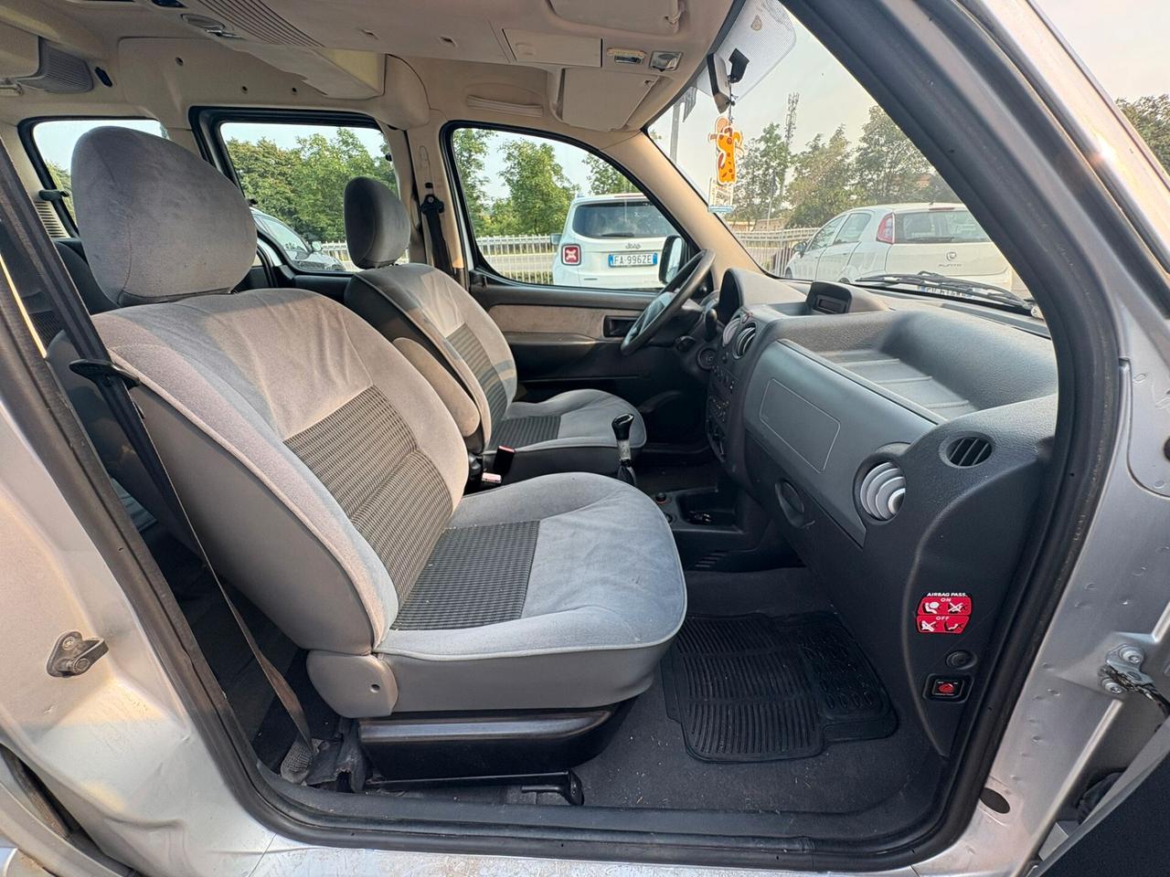 CITROEN BERLINGO 1.6 HDI SI A NEOPATENTATI