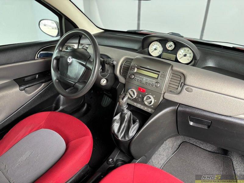 Lancia Ypsilon 1.2 16V Argento