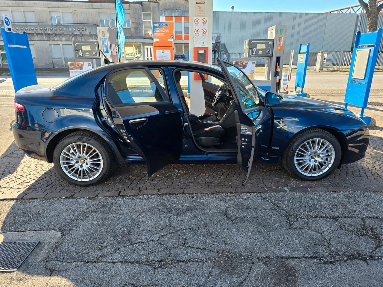 Alfa Romeo 159 2.0 JTDm Distinctive con 252.000km