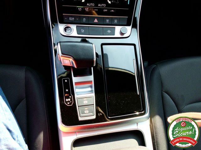 AUDI Q8 45 TDI quattro tiptronic Sport