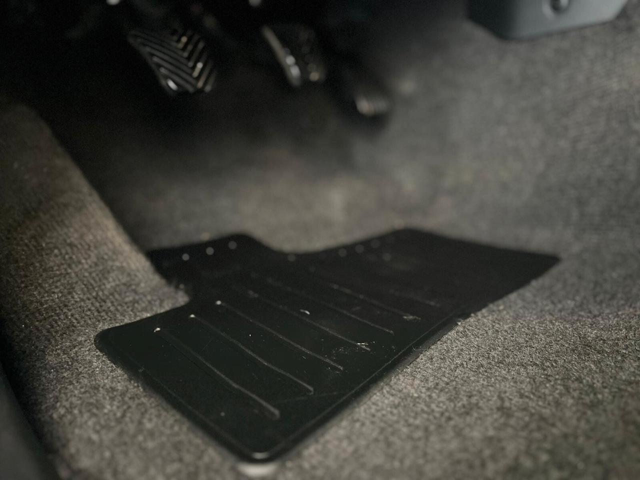 MITSUBISHI L200 2.3 D Double Cab 4x4 *2021* *UNICOPRO* *FULL*