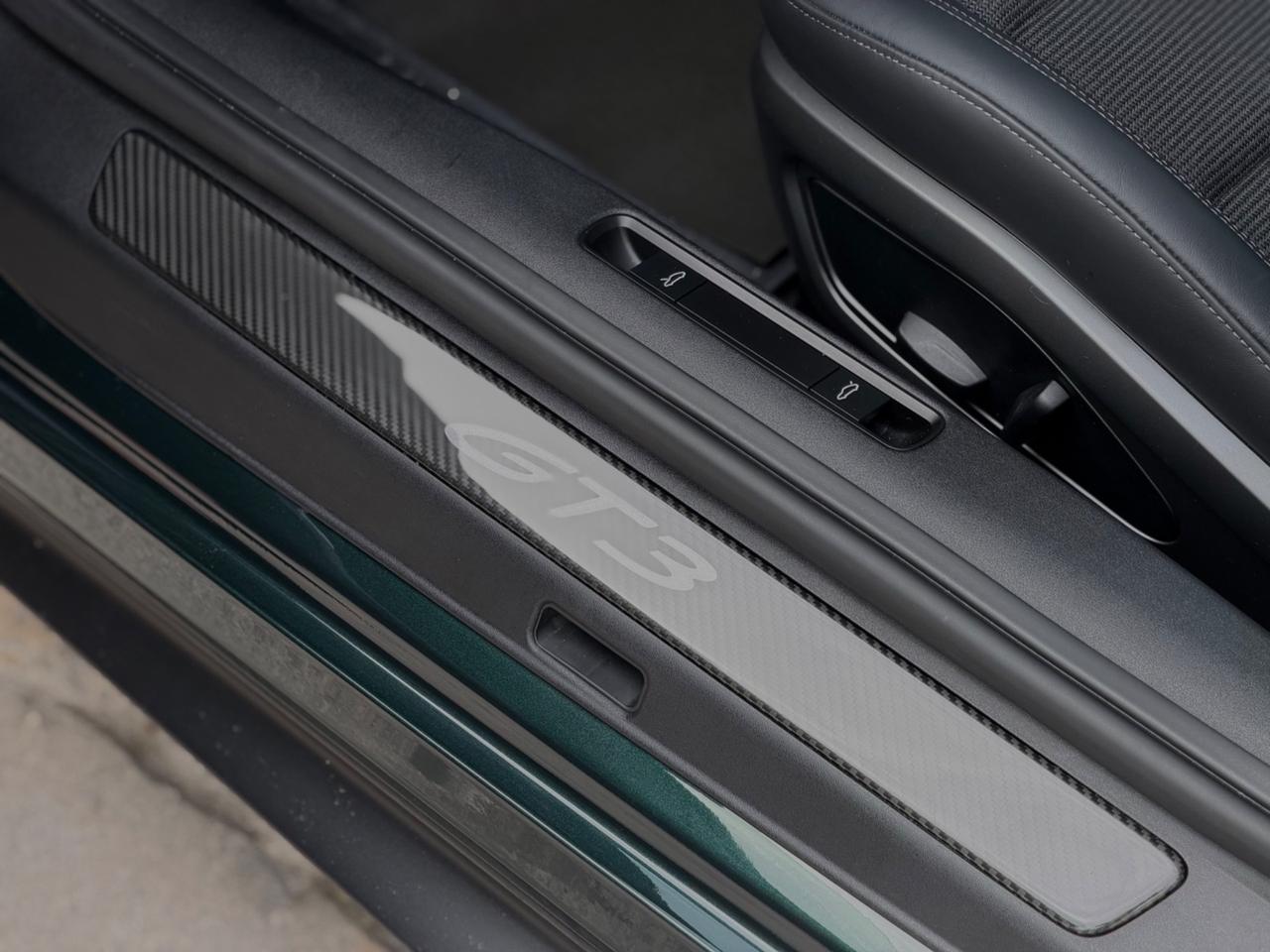 Porsche 911 992 GT3 Touring 4.0 510 CV AKRAPOVIC BOSE LIFT