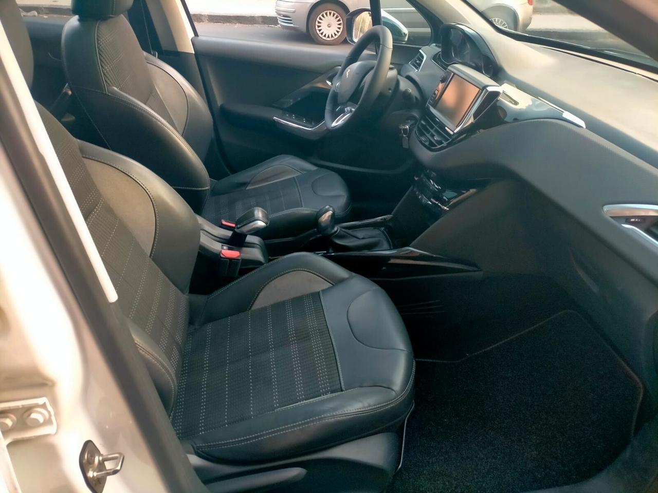 Peugeot 2008 BlueHDi 100 Allure