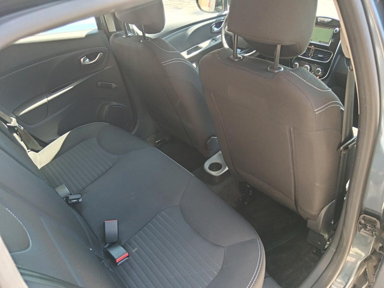 Renault Clio 1.2 75CV LIMITED NUOVISSIMA