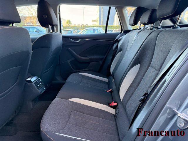 SKODA Kamiq 1.0 G-Tec Monte Carlo