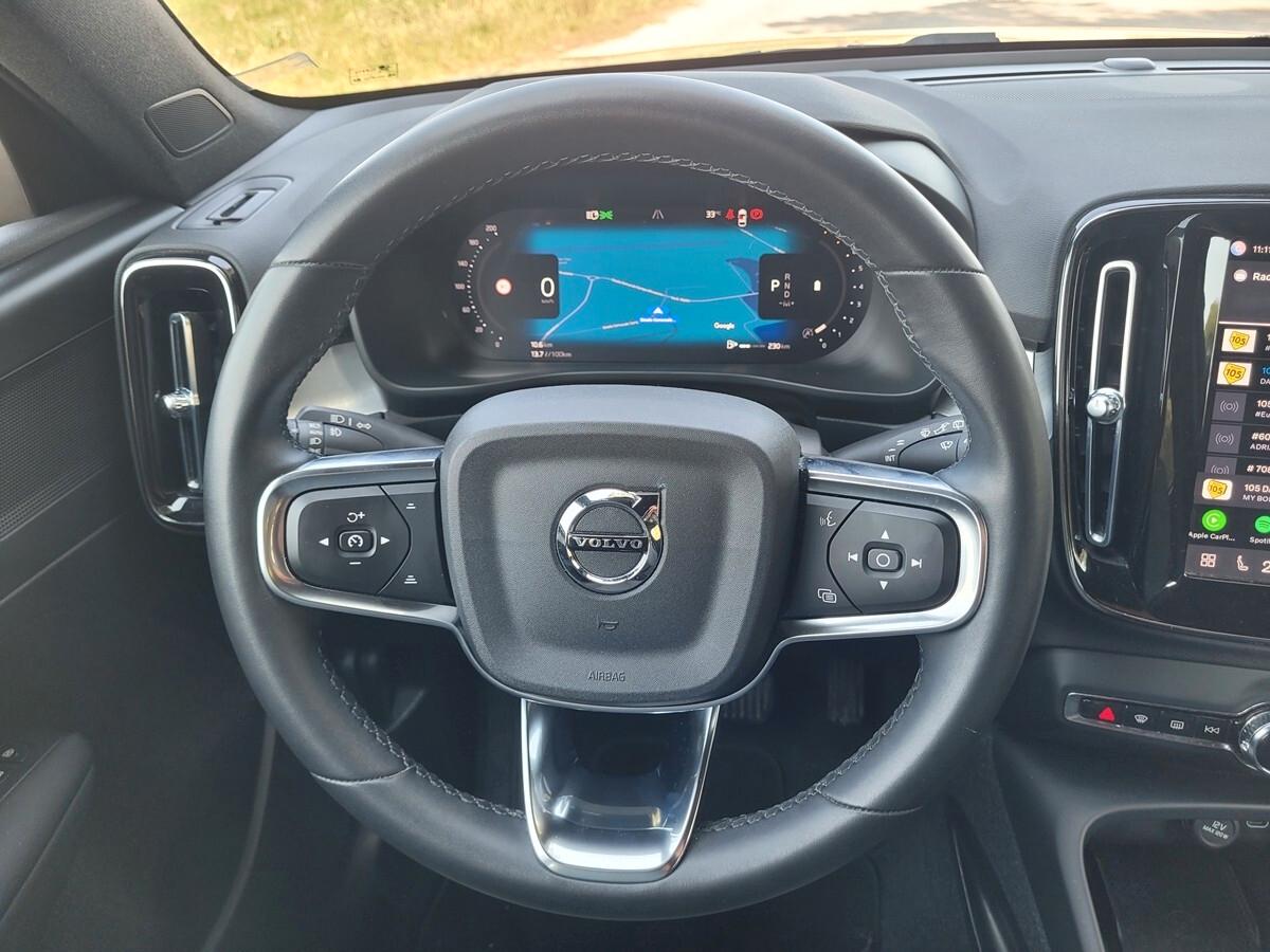 Volvo XC40 B3 automatico Core