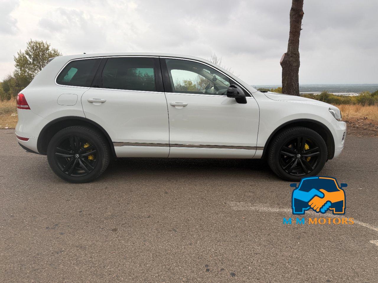 Volkswagen Touareg 3.0 V6 tdi Executive 245cv tiptronic