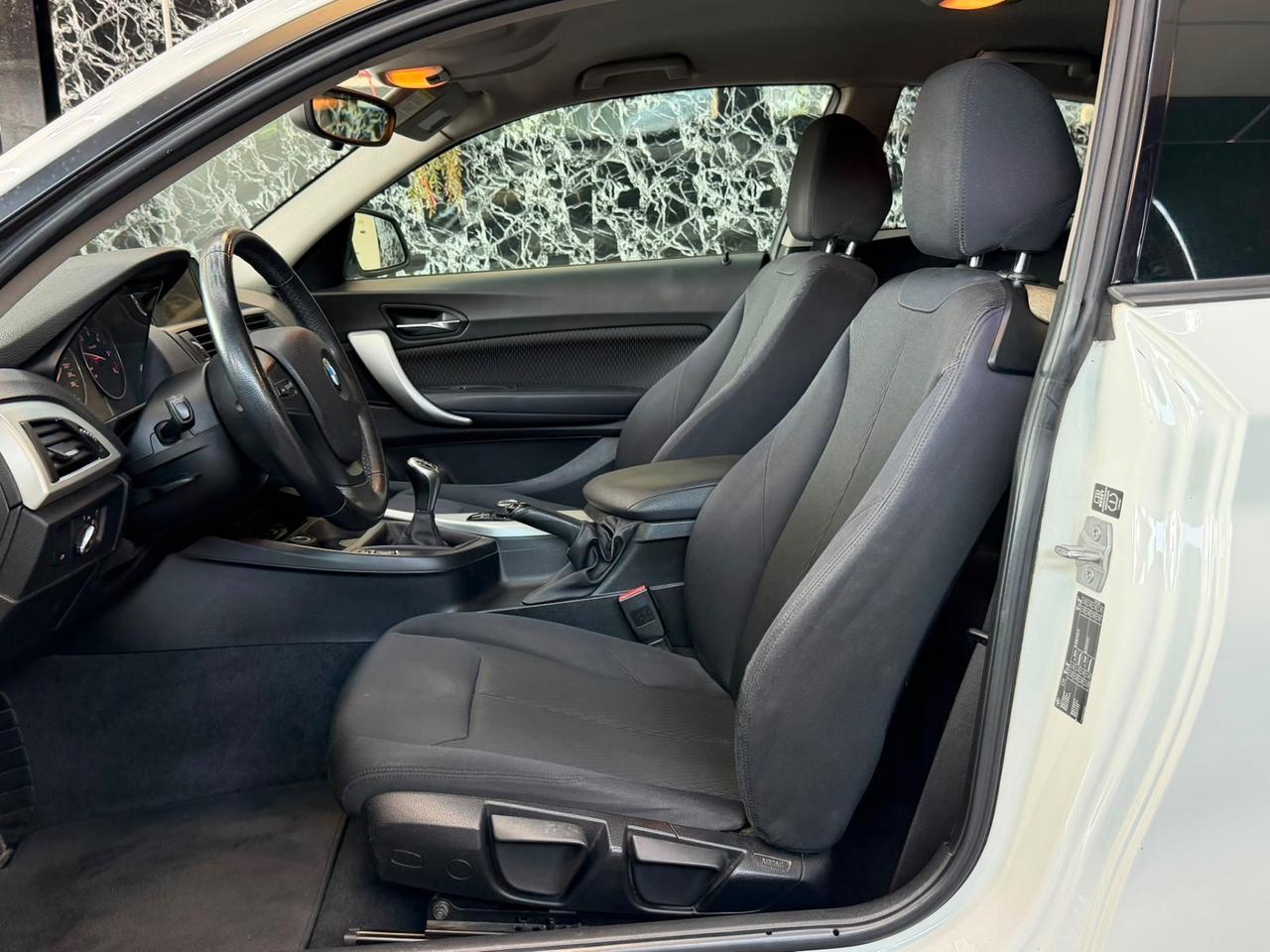 Bmw 116 116d 3p. Urban