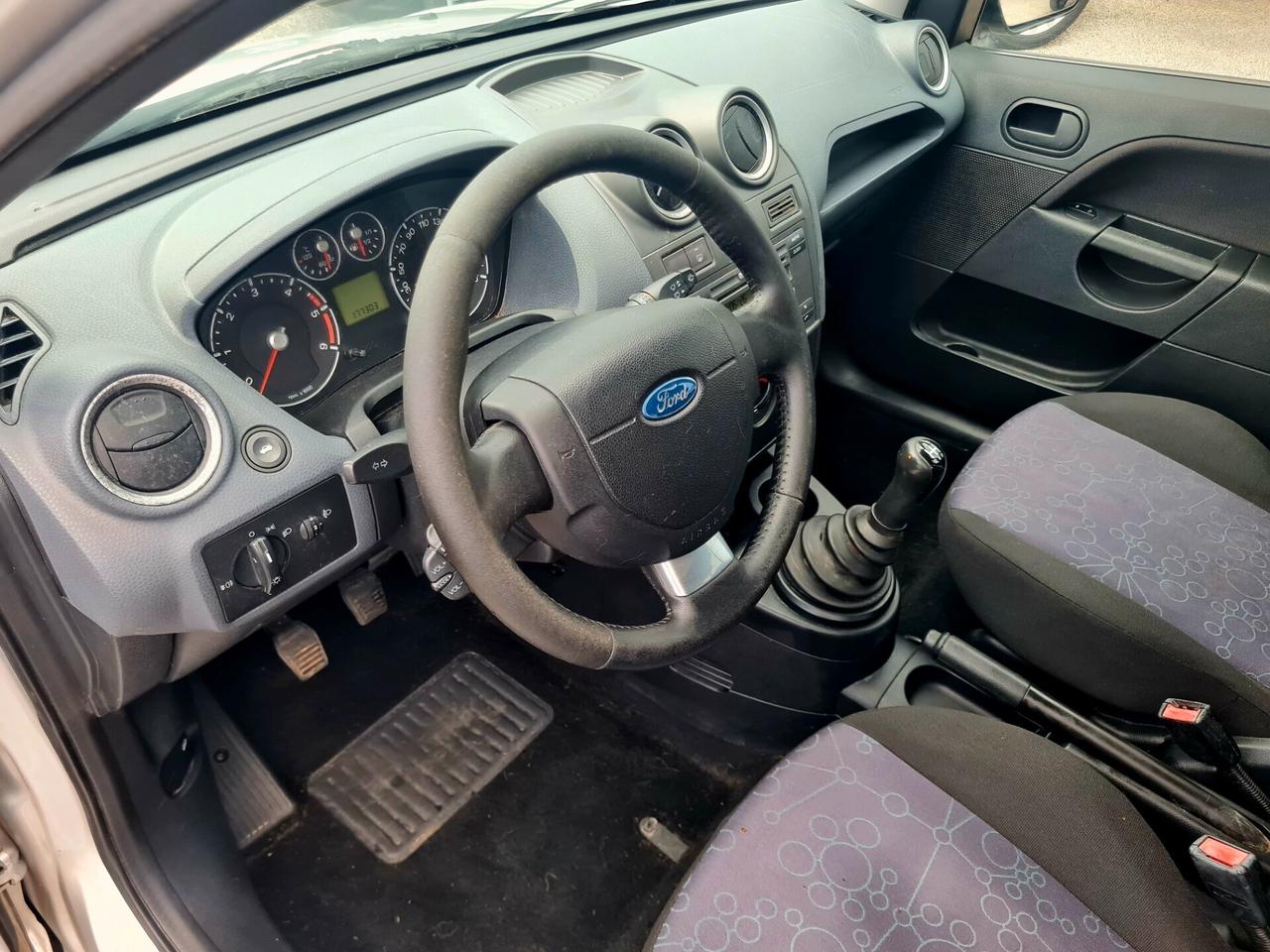 Ford Fiesta 1.4 TDCi 5p. *CLIMA*NEOPATENTATI*