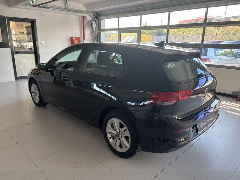 Volkswagen Golf 8 2.0 TDI SCR LIFE DSG 115 CV