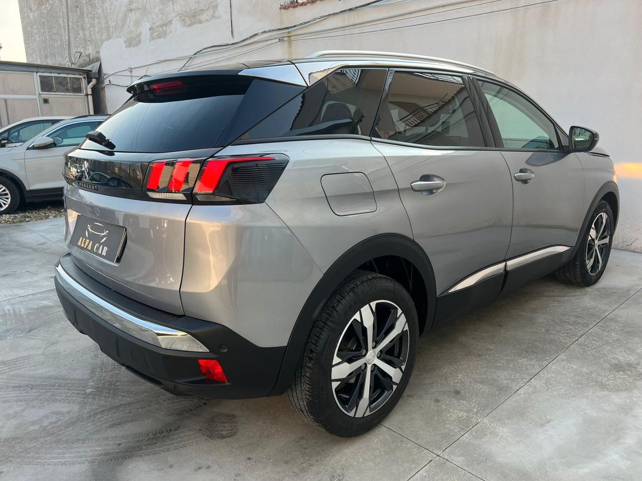 PEUGEOT 3008 1.5 BlueHDi 120CV 2018!!! ALLURE!!!