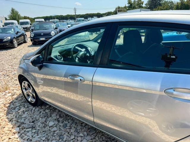 FORD Fiesta Ikon 1.4 5 porte Bz.- GPL