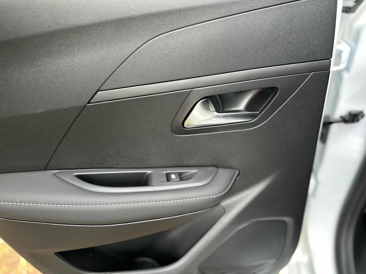 PEUGEOT 208 II 2023 - 208 1.2 hybrid Allure 145cv e-dcs 6