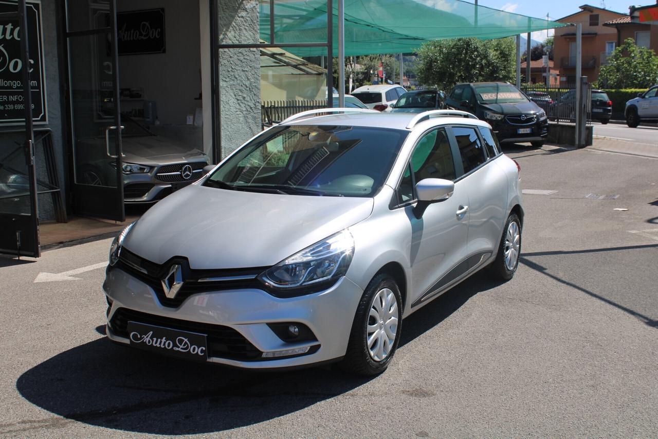 Renault Clio TOURER 0.9 Tce ZEN PRONTA CONSEGNA NAVI SENSORI VETRI SCURI