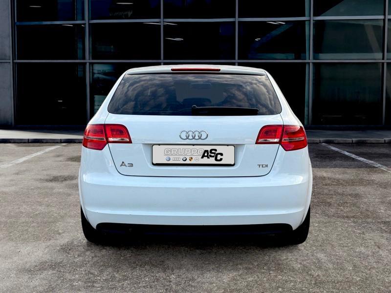 Audi A3 Sportback 1.6 tdi Young Edition 90cv ADATTA NEOPATENTATI