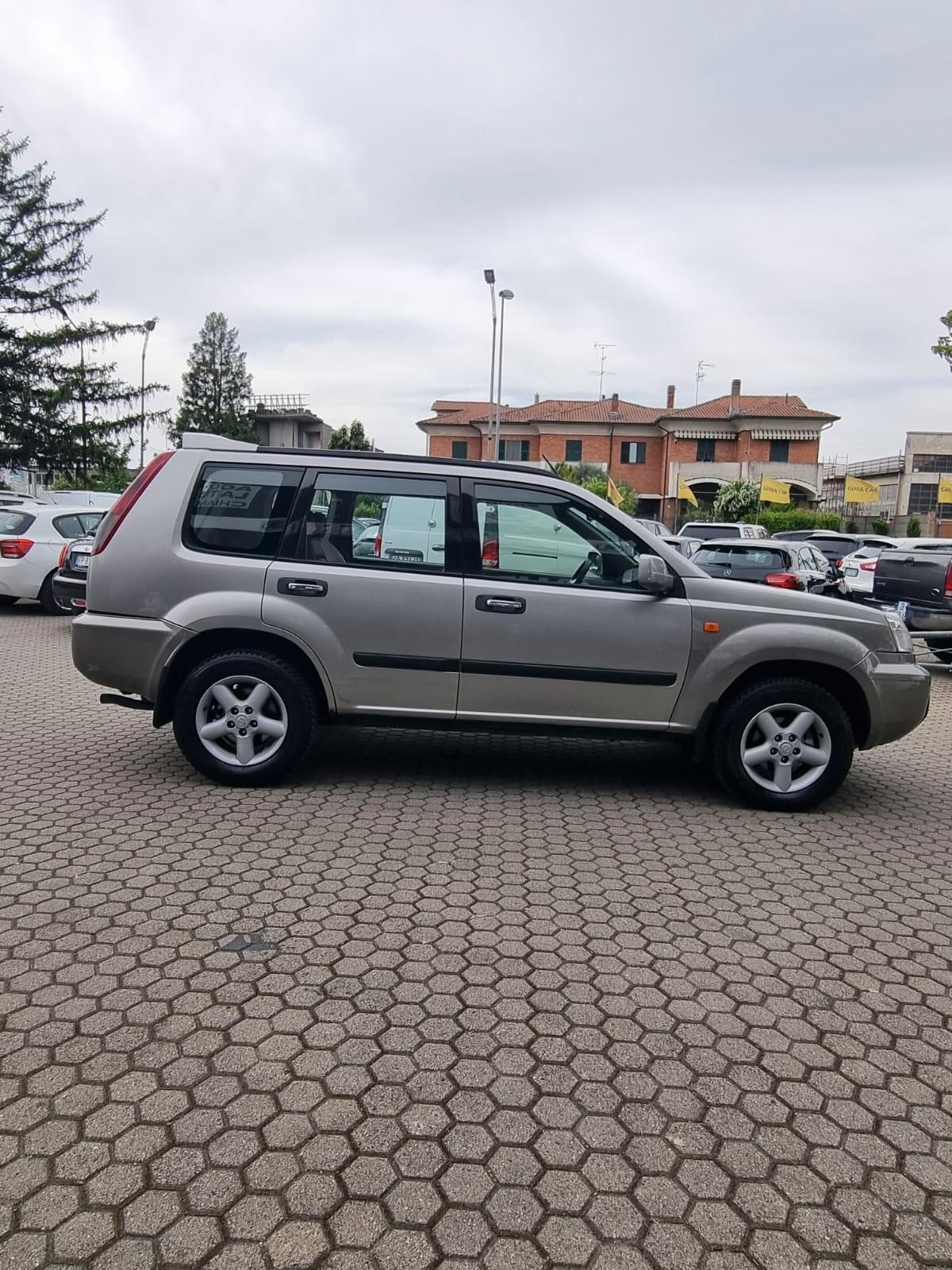 Nissan X-Trail 2.2 TD Di Elegance
