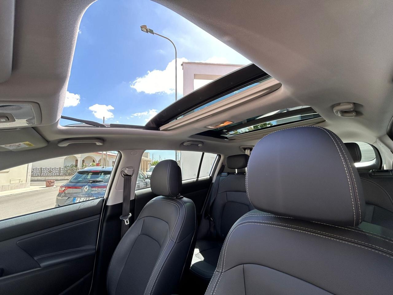 Kia Sportage 1.7 CRDI COOL TETTO/NAVI-2015