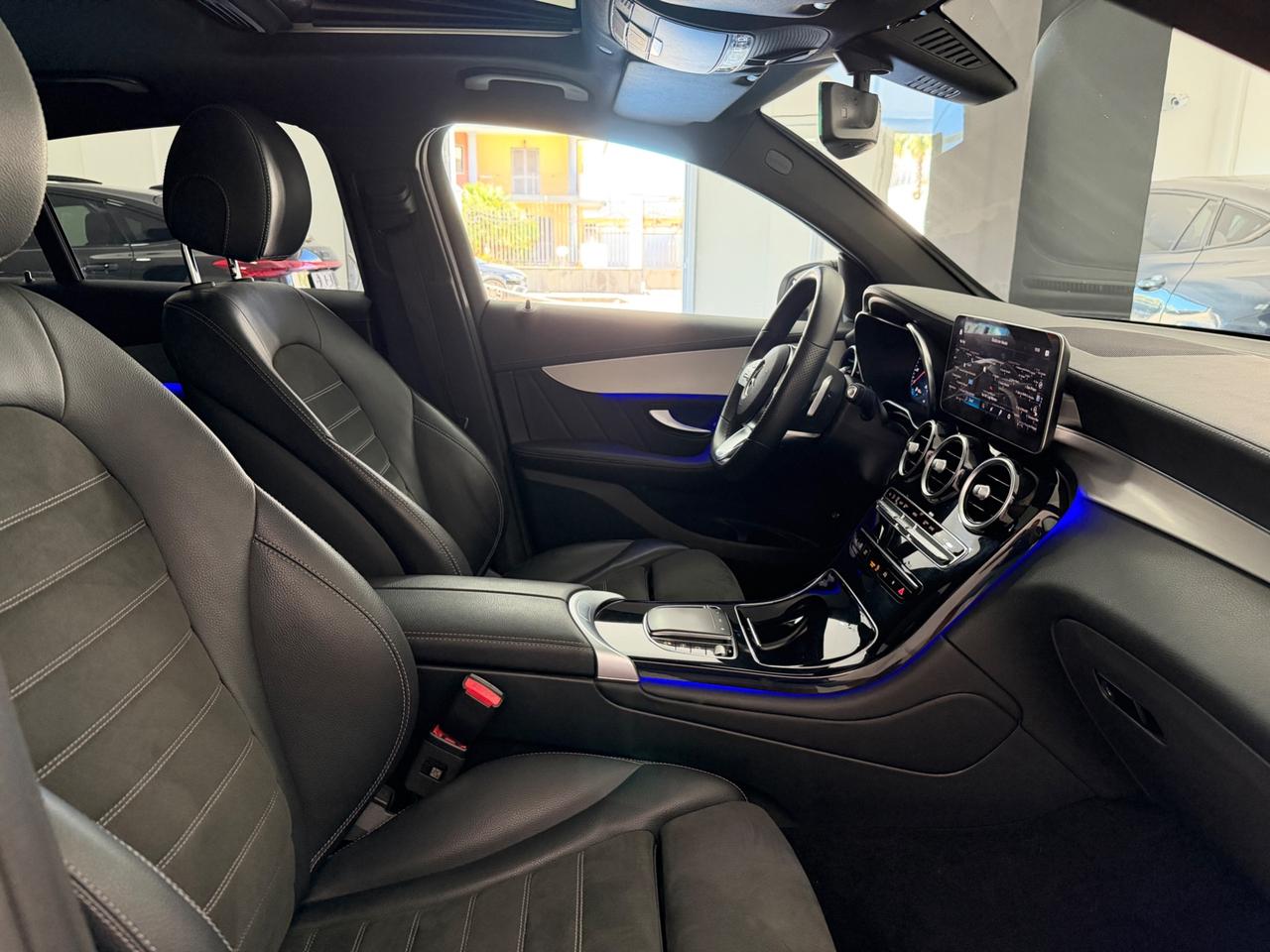 MERCEDES GLC 220 COUPE PREMIUM PUS TETTO/LUCI AMBIENTE/FULL LED