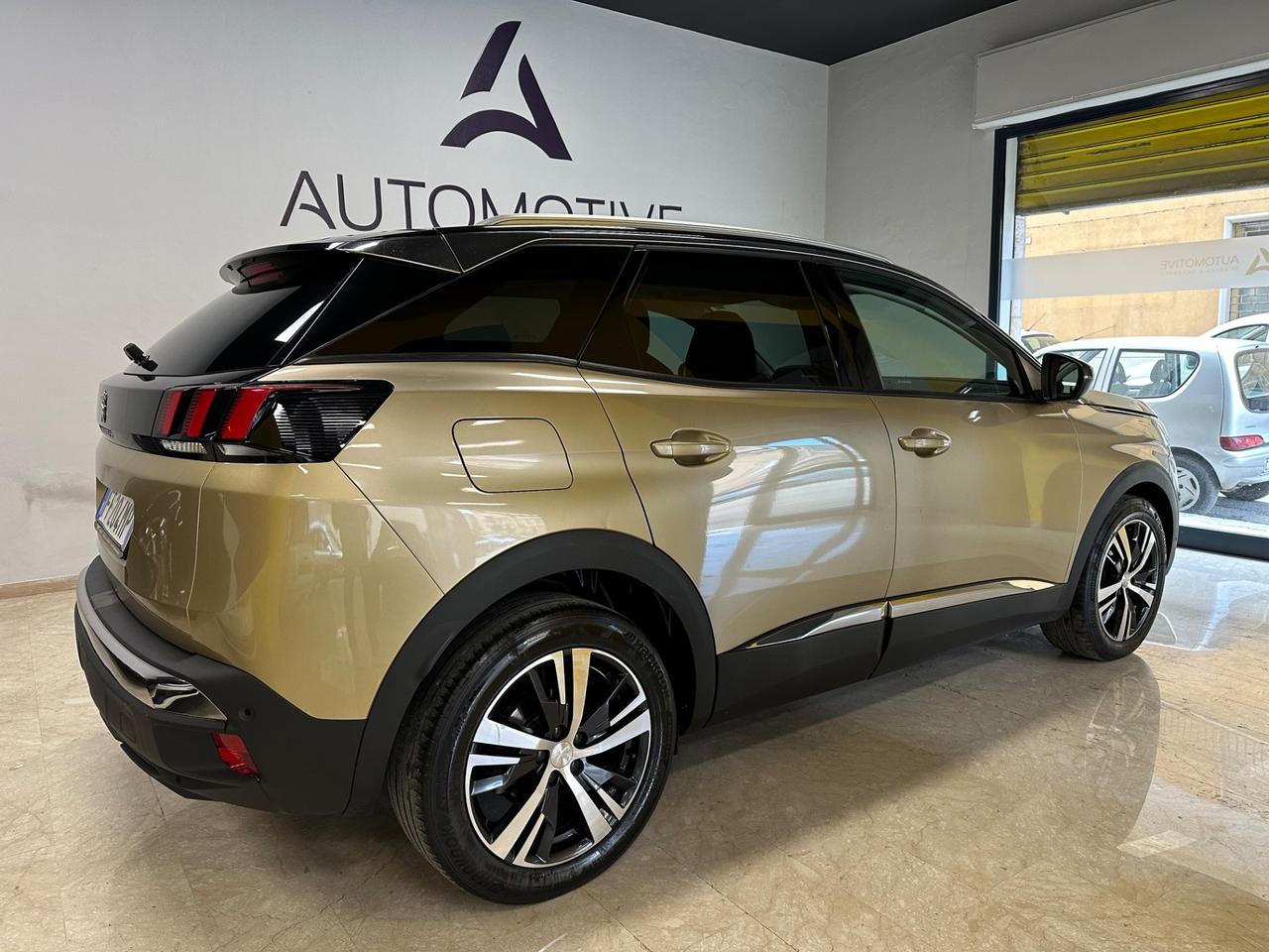 Peugeot 3008 BlueHDi 120 EAT6 S&S Allure