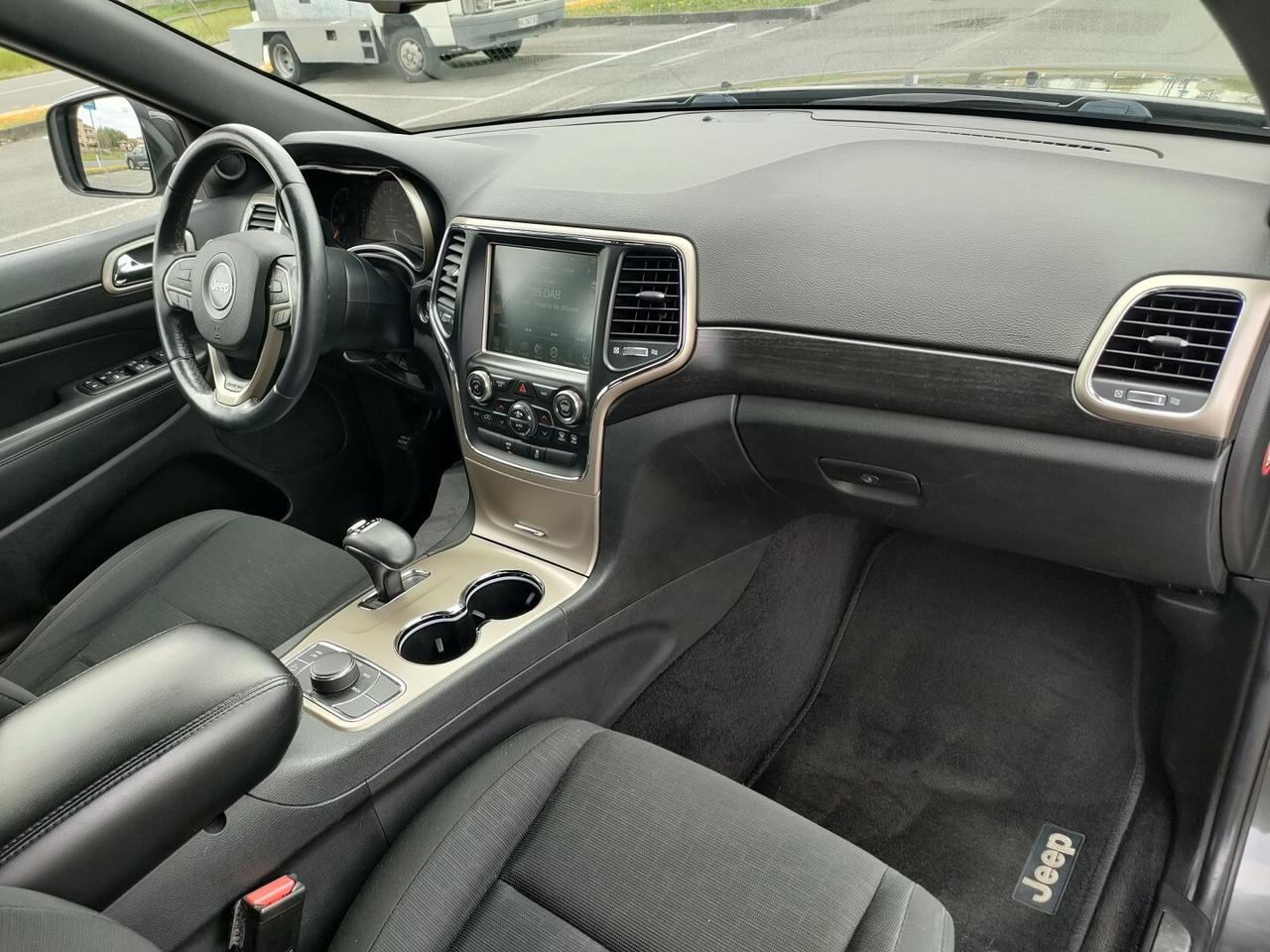 JEEP Grand Cherokee 3.0 crd Laredo auto 248cv