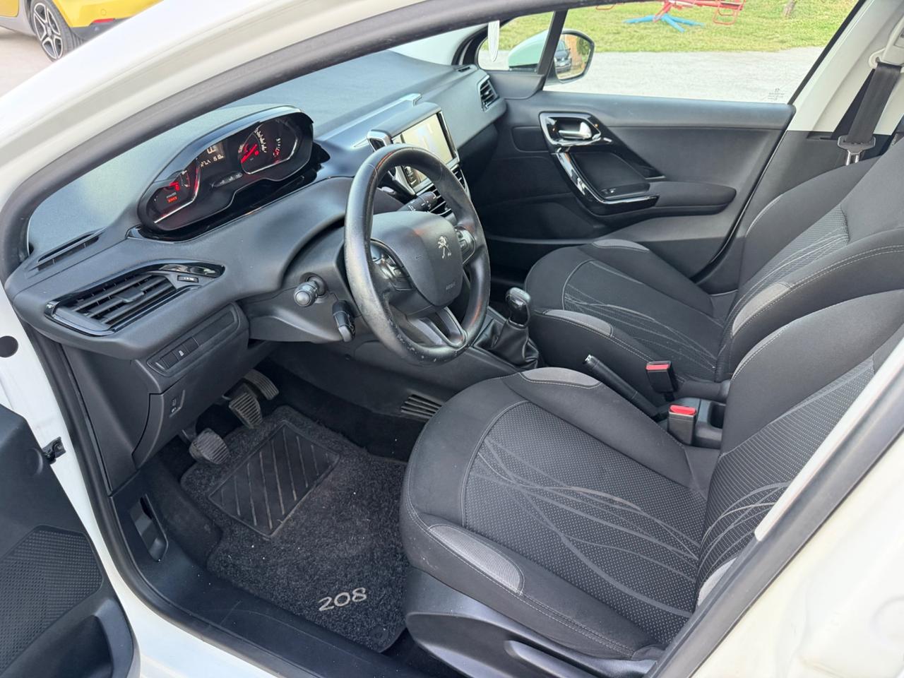Peugeot 208 1.2 VTi 82 CV 5 porte Allure