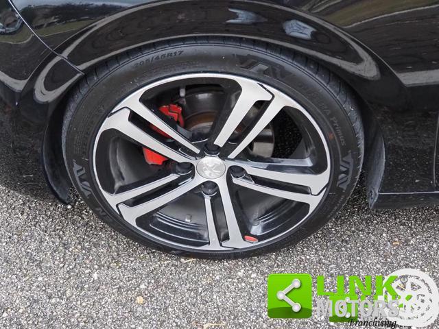 PEUGEOT 208 GT LINE finanziabile