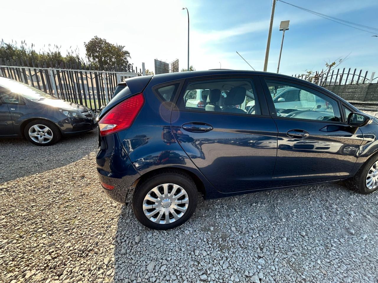 Ford Fiesta 1.4 5 porte Bz.- GPL Titanium