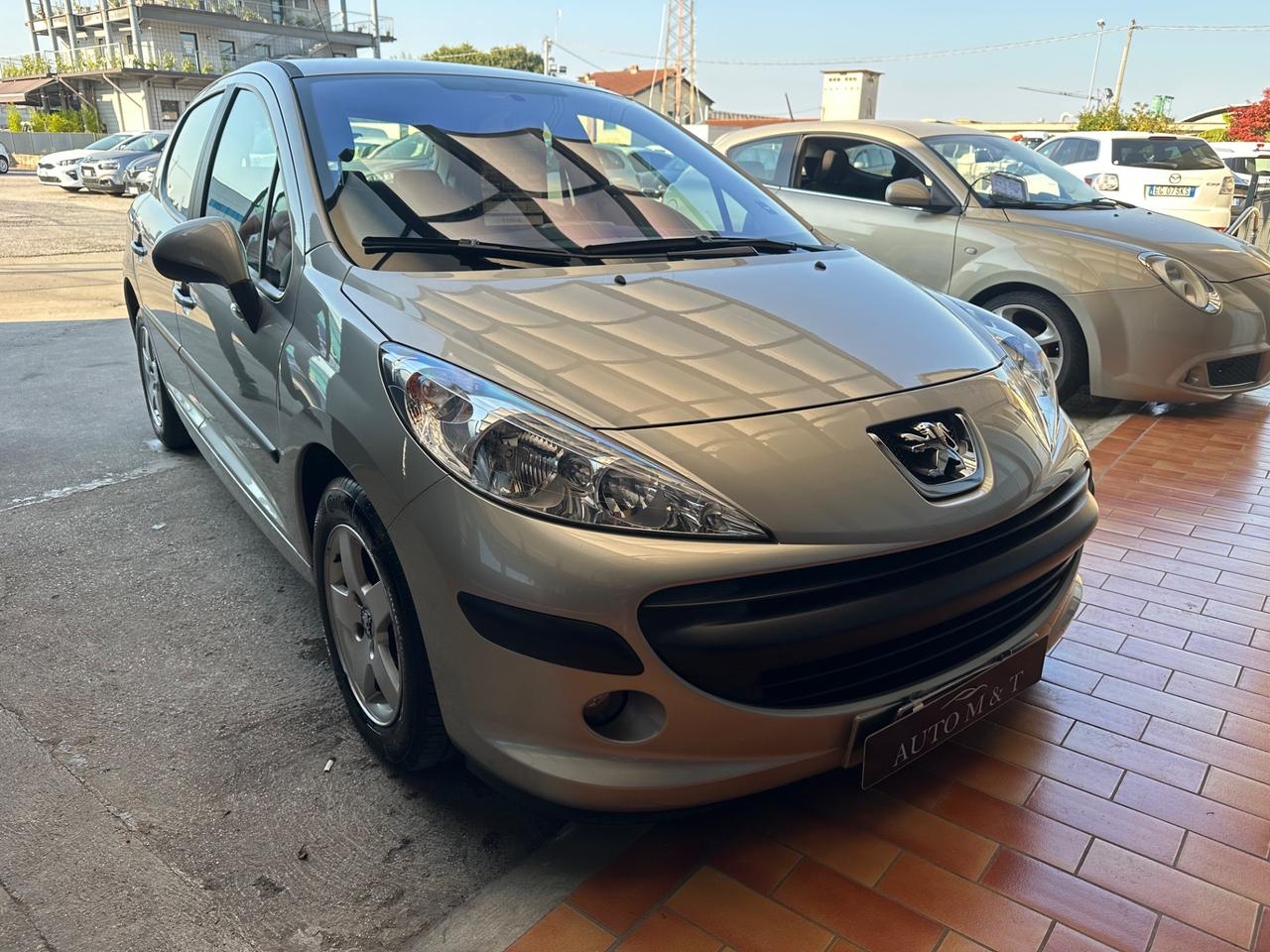 Peugeot 207 1.4 8V 75CV 5p. X Line