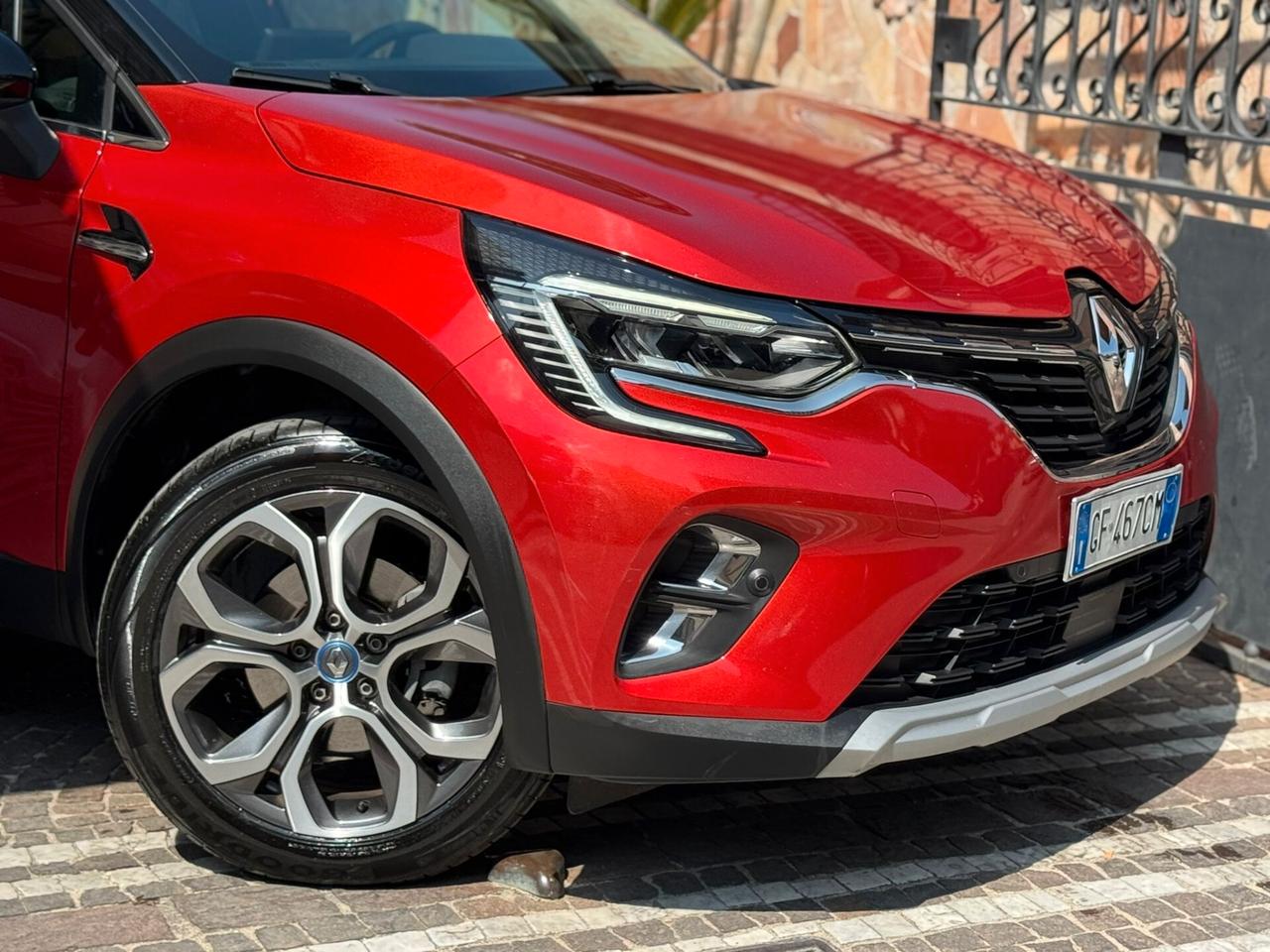 Renault Captur Plug-in Hybrid E-Tech 160 CV Intens