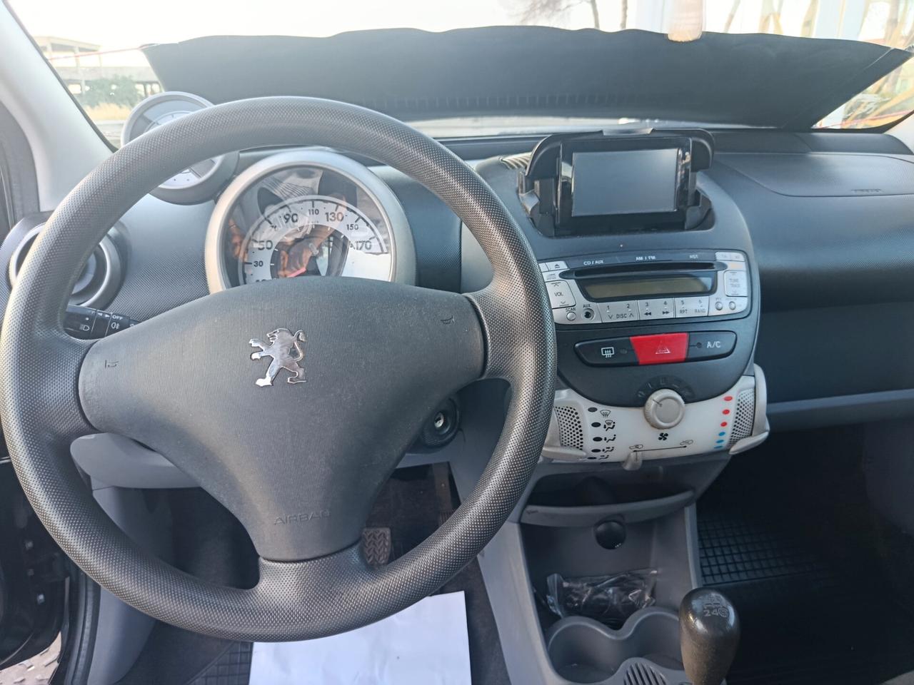 Peugeot 107 1.0 68CV 5p. Sweet Years