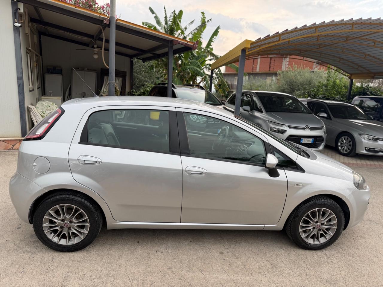 Fiat Punto 1.3 MJT 75 CV 5 porte Km Certificati