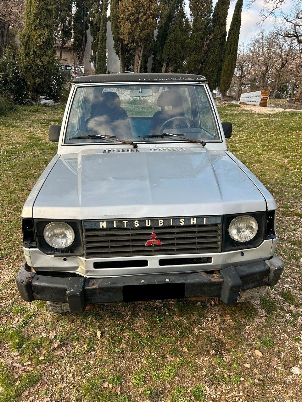 Mitsubishi Pajero 2.5 TD Metal-top
