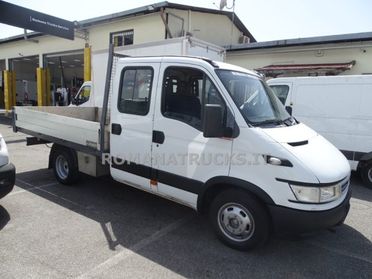 IVECO Daily 35 C12 DOPPIA CABINA CASSONE FISSO PER RIVENDITORI